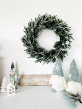 Load image into Gallery viewer, Pine Wreath with Snow